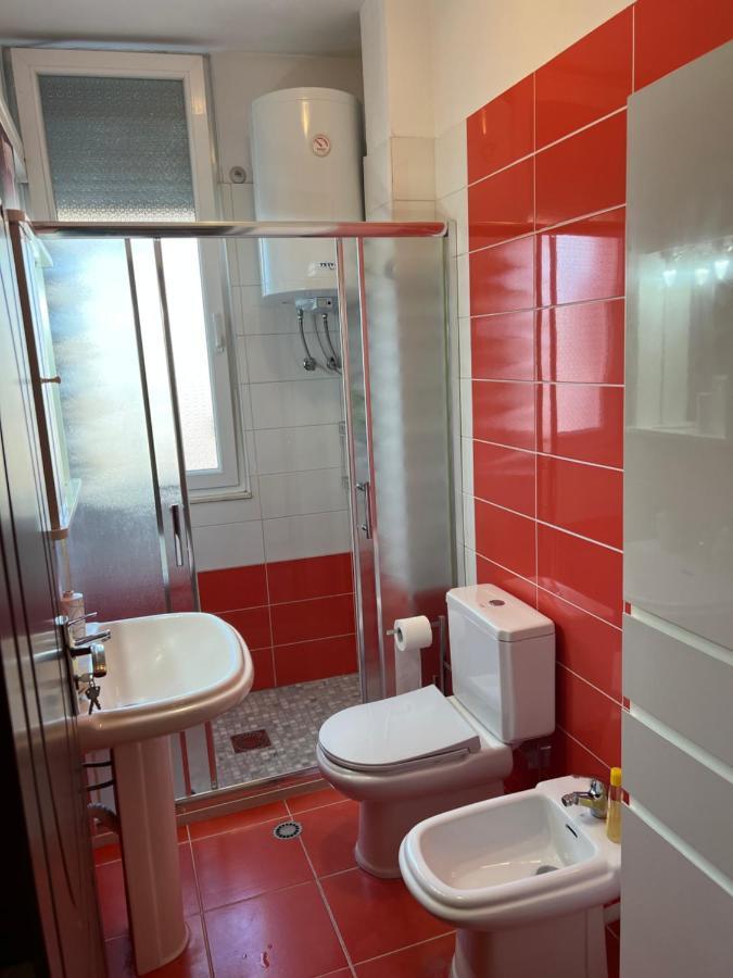 City Center Apartment In Szkodra Zewnętrze zdjęcie