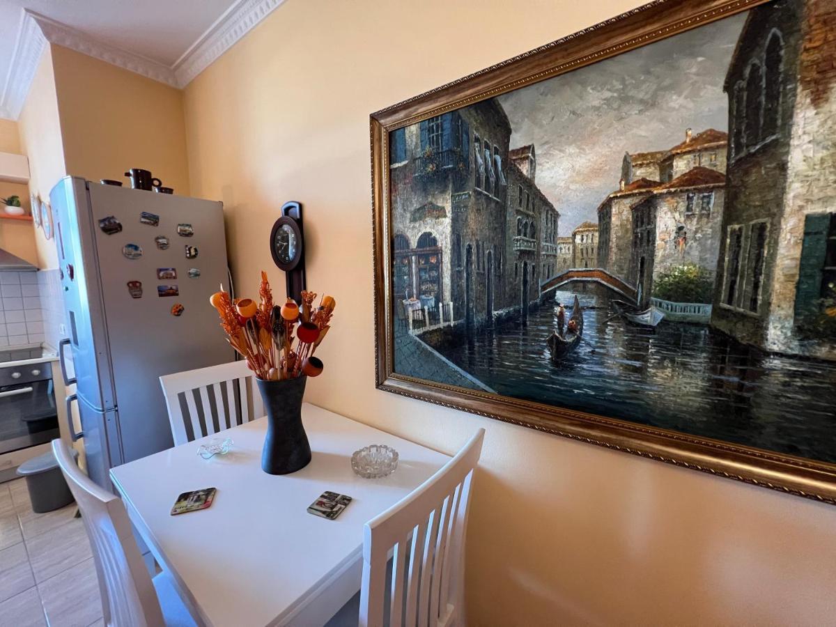 City Center Apartment In Szkodra Zewnętrze zdjęcie