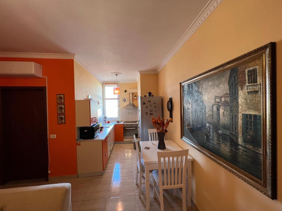 City Center Apartment In Szkodra Zewnętrze zdjęcie