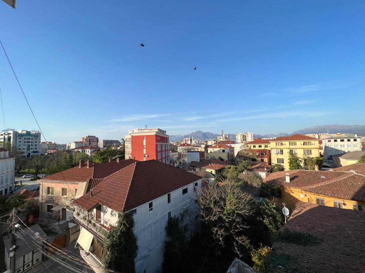 City Center Apartment In Szkodra Zewnętrze zdjęcie
